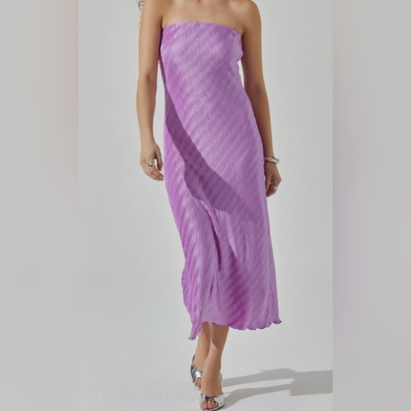 Astr Dresses & Skirts - NWOT Nordstrom Anthropologie Astr the label plisse strapless midi dress